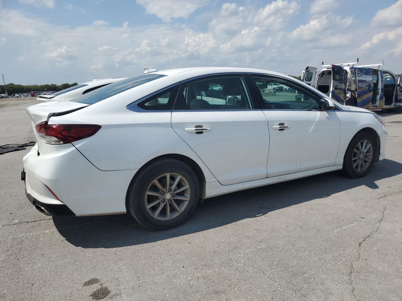 2018 Hyundai Sonata Se - Фото 3