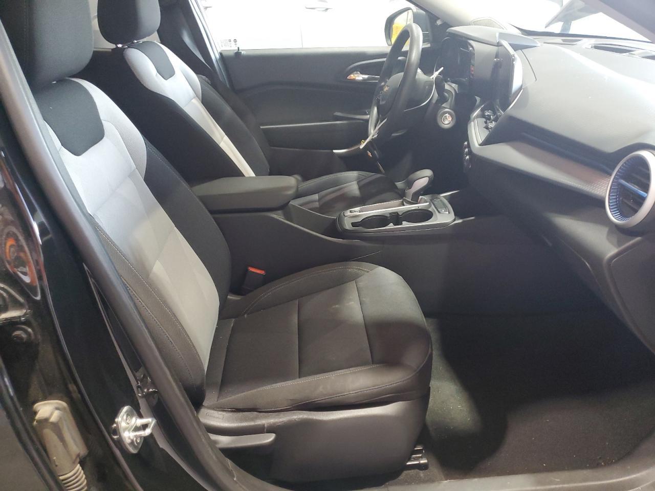 2024 Chevrolet Trax Ls - Image 7