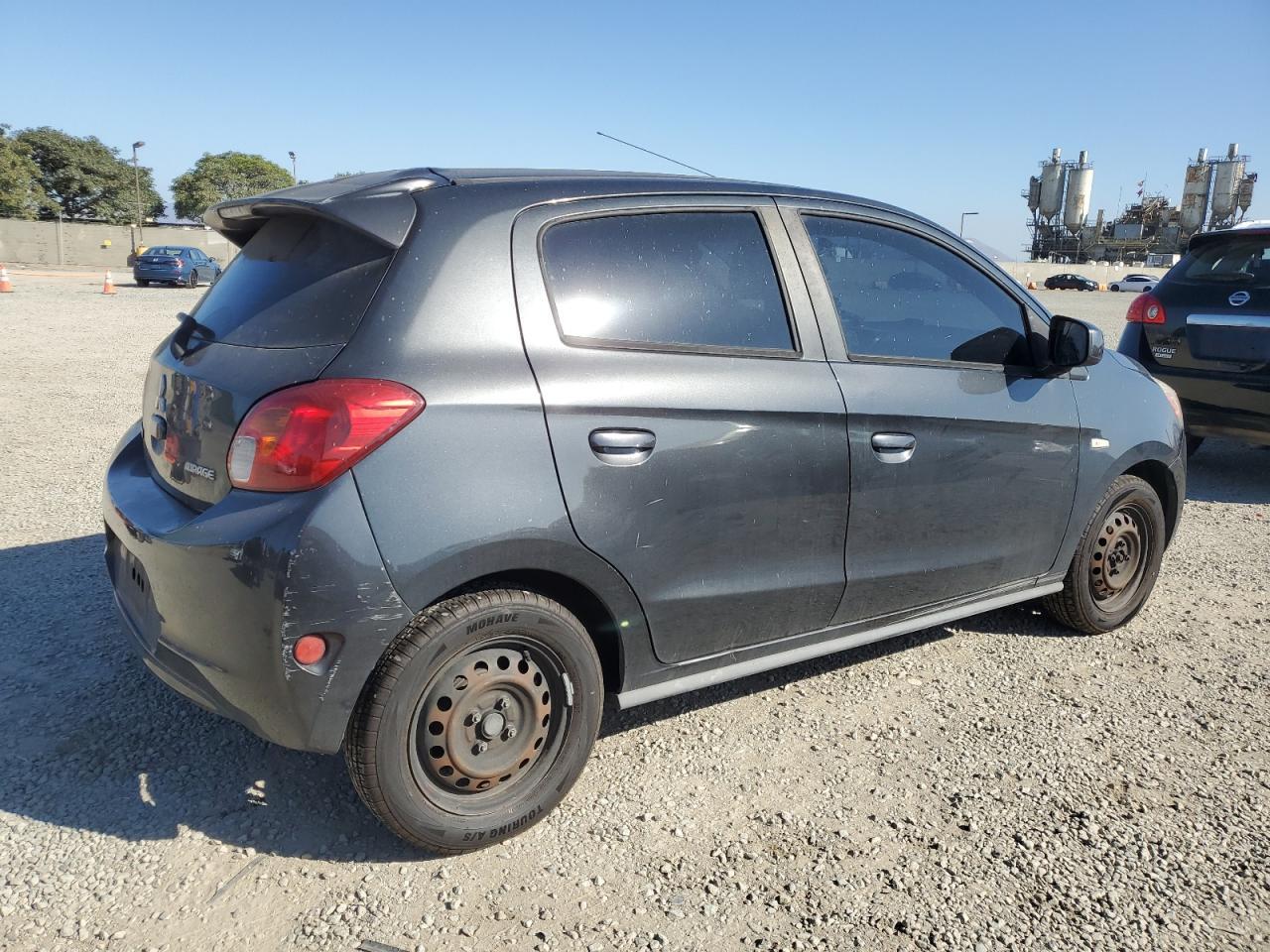 2014 Mitsubishi Mirage De - Image 3