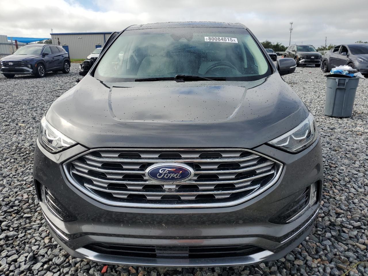 2019 Ford Edge Titanium - Image 5