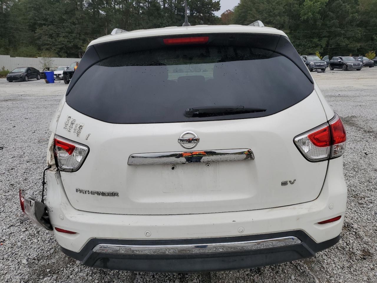 2016 Nissan Pathfinder S - Фото 6