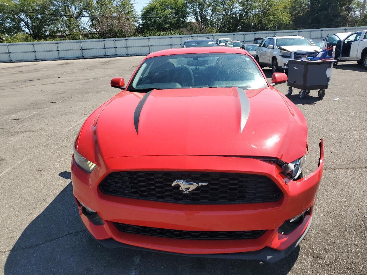 2017 Ford Mustang - Фото 5