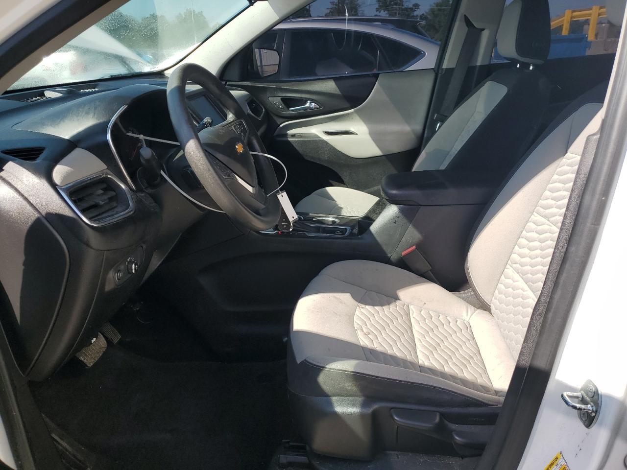 2018 Chevrolet Equinox Ls - Image 7