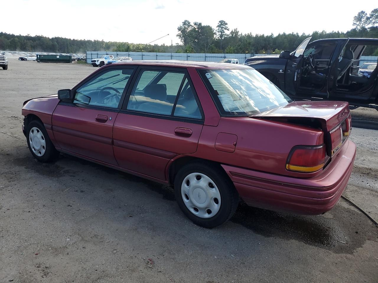 1994 Ford Escort Lx - Фото 2