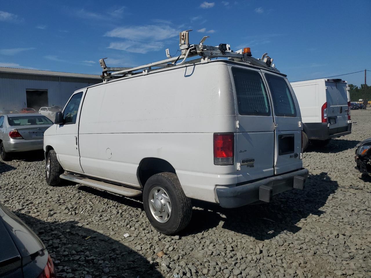 2013 Ford Econoline E250 Van - Image 2