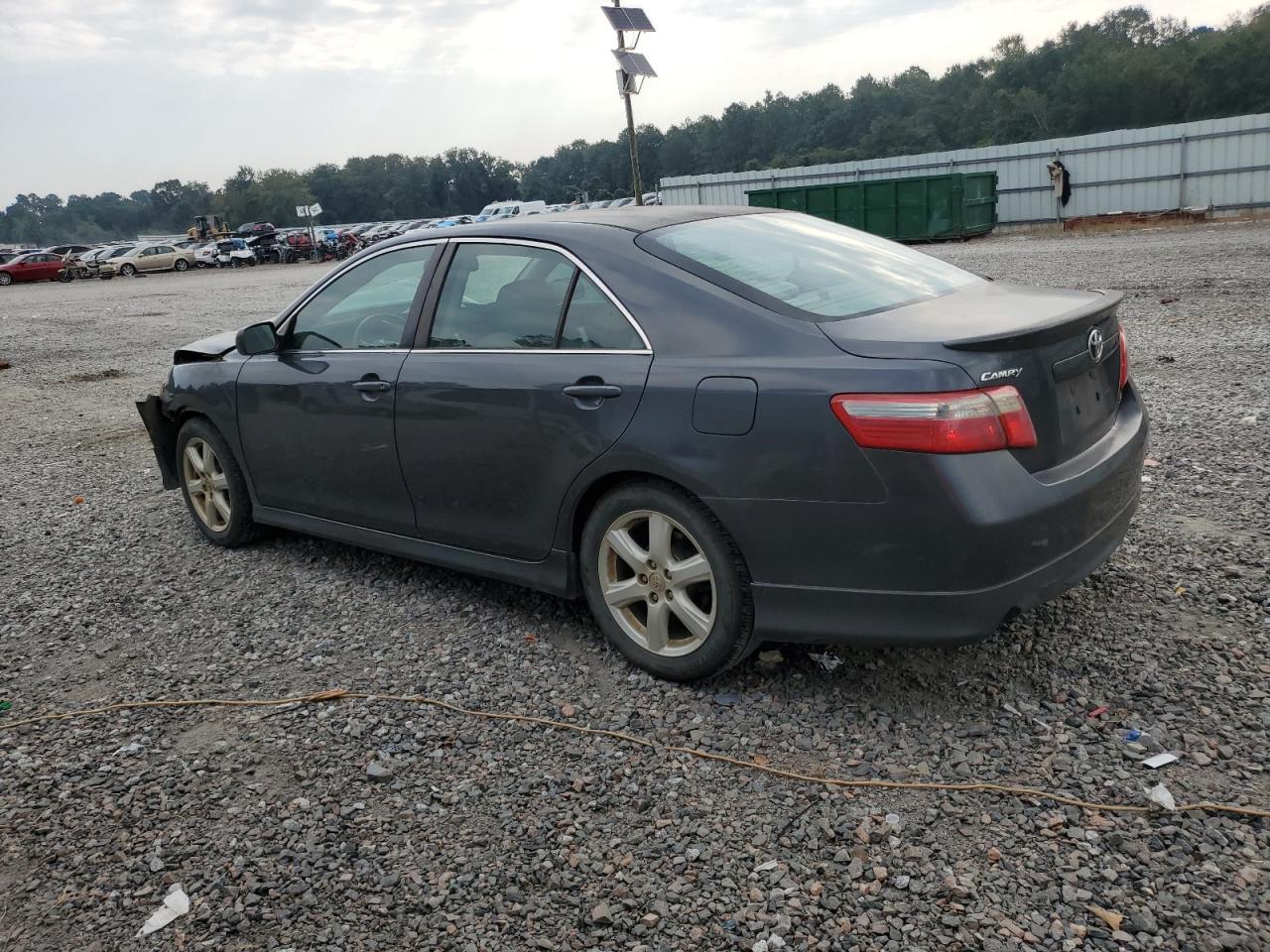 2009 Toyota Camry Se - Image 2