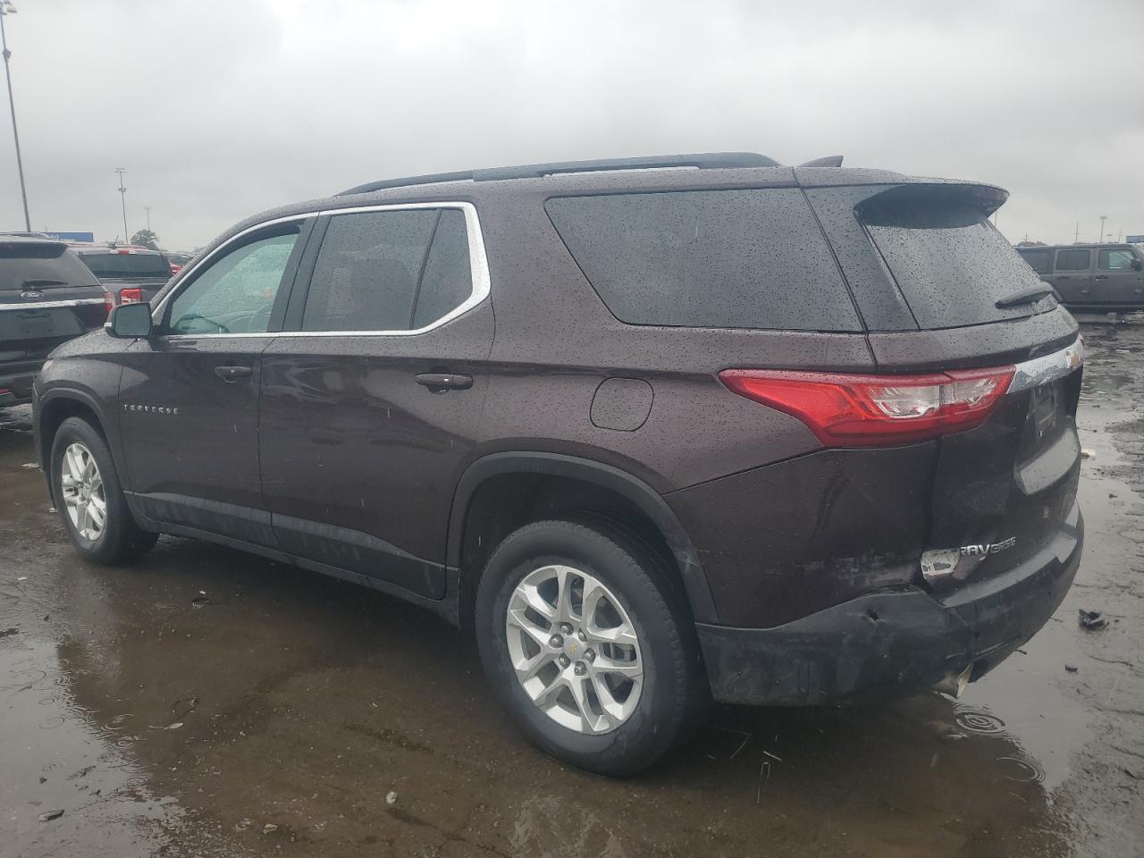 2020 Chevrolet Traverse Lt - Фото 2