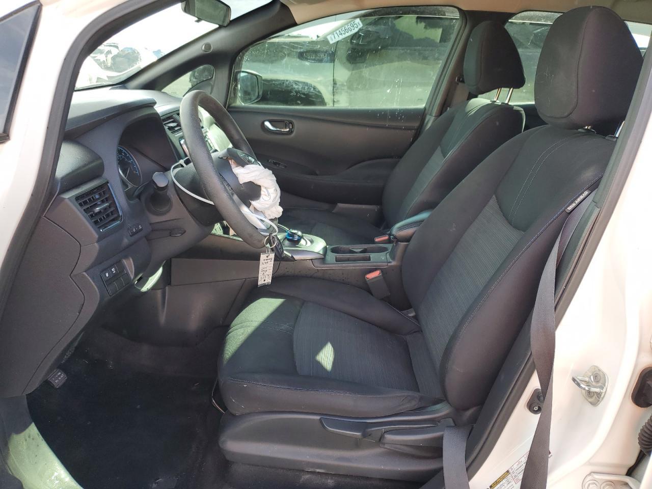 2018 Nissan Leaf S - Фото 7