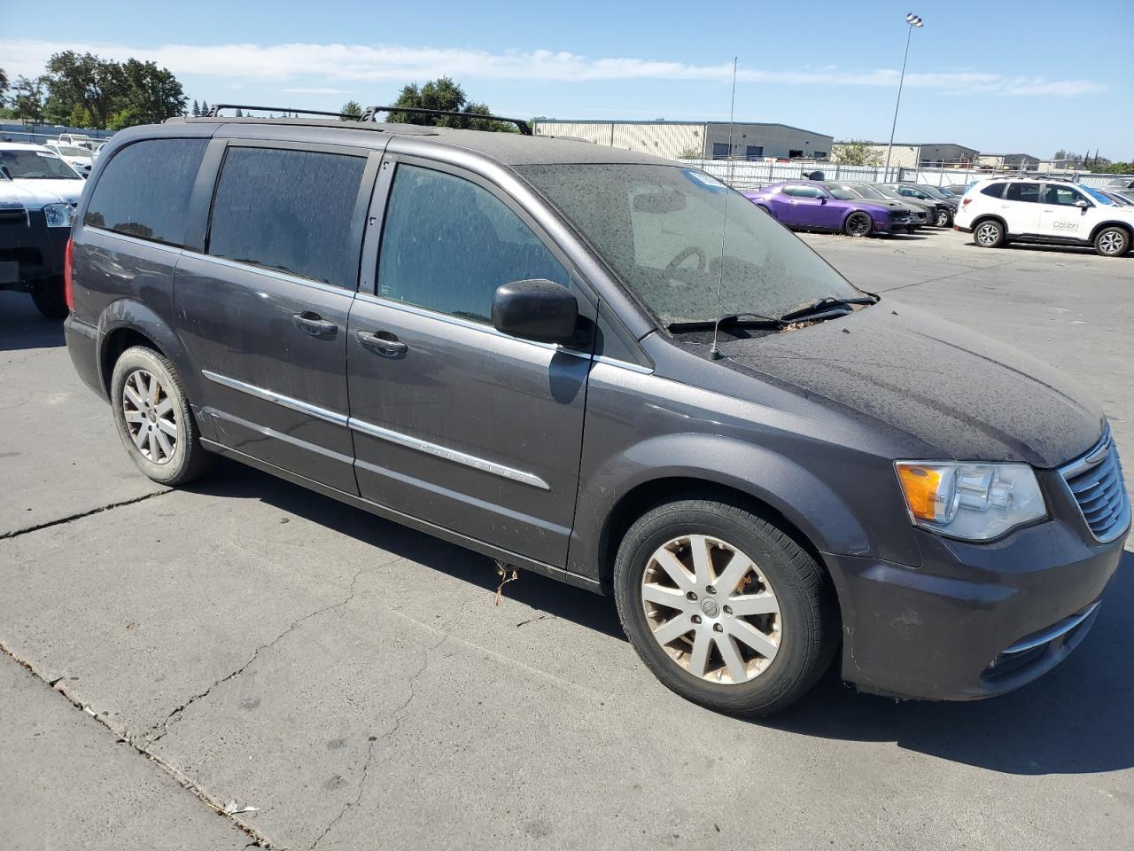 2015 Chrysler Town & Country Touring - Фото 4