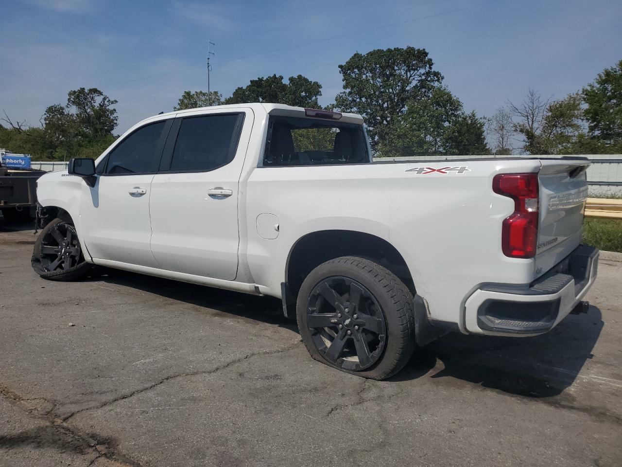 2019 Chevrolet Silverado K1500 Rst - Image 2