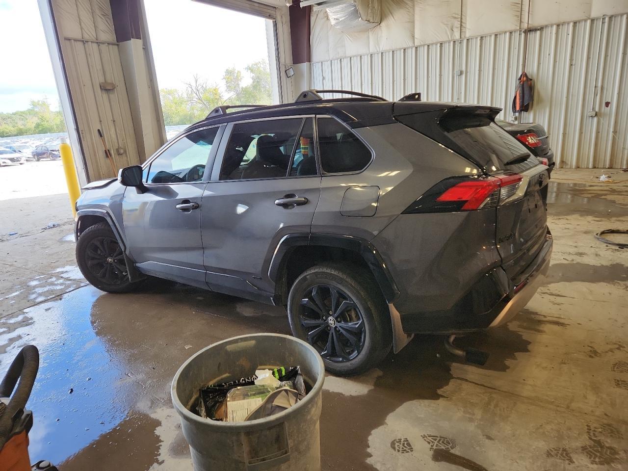 2024 Toyota Rav4 Xse - Image 2