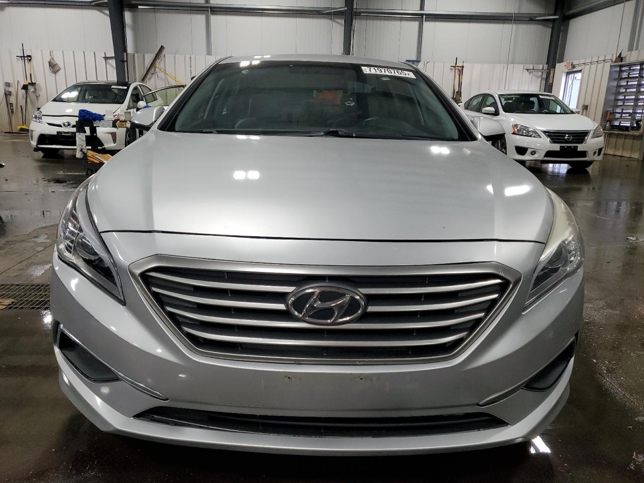 2017 Hyundai Sonata Se - Фото 5