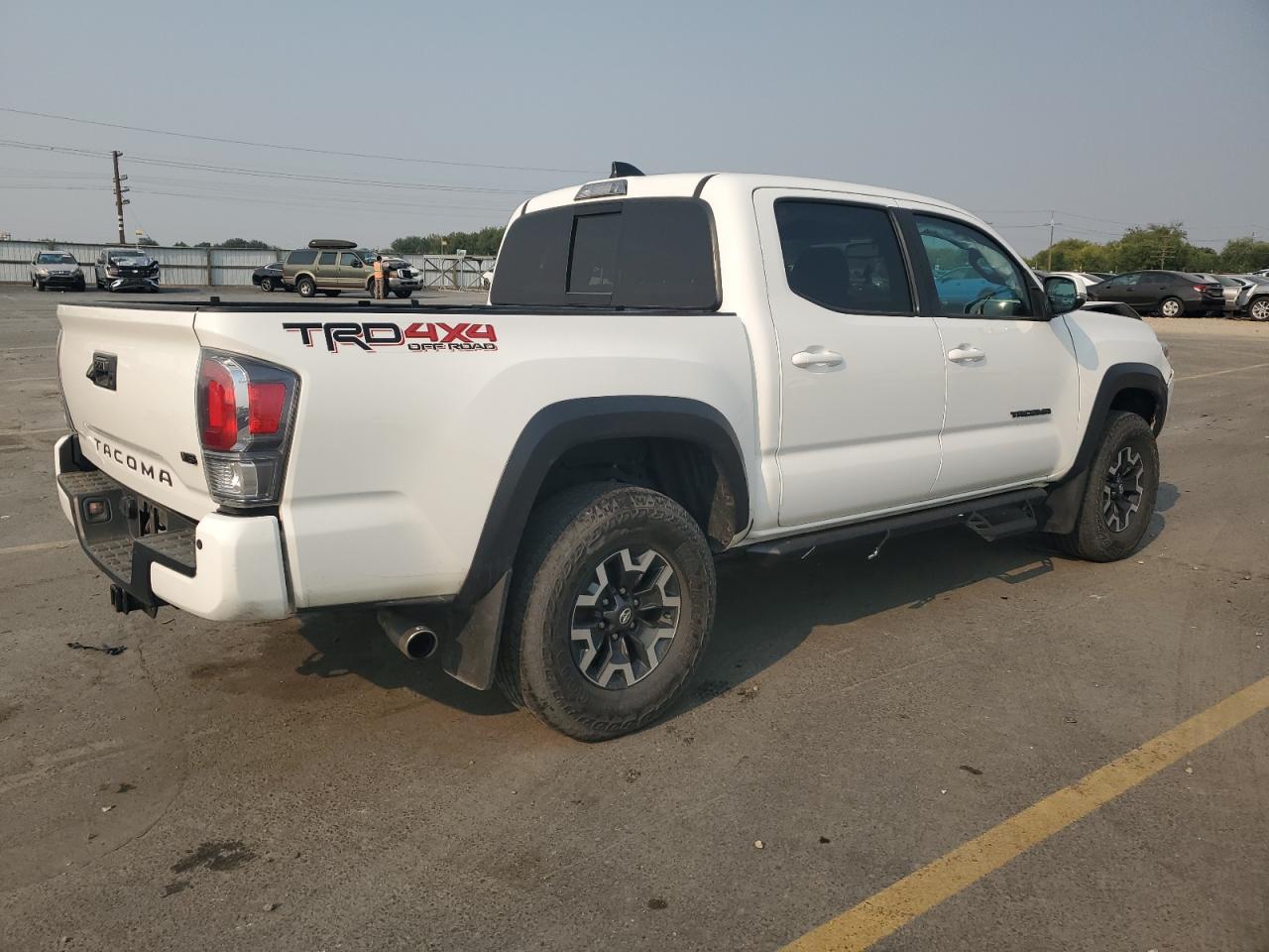 2022 Toyota Tacoma Double Cab - Фото 3