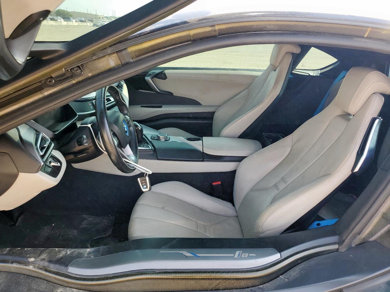 2015 BMW I8 - Фото 7