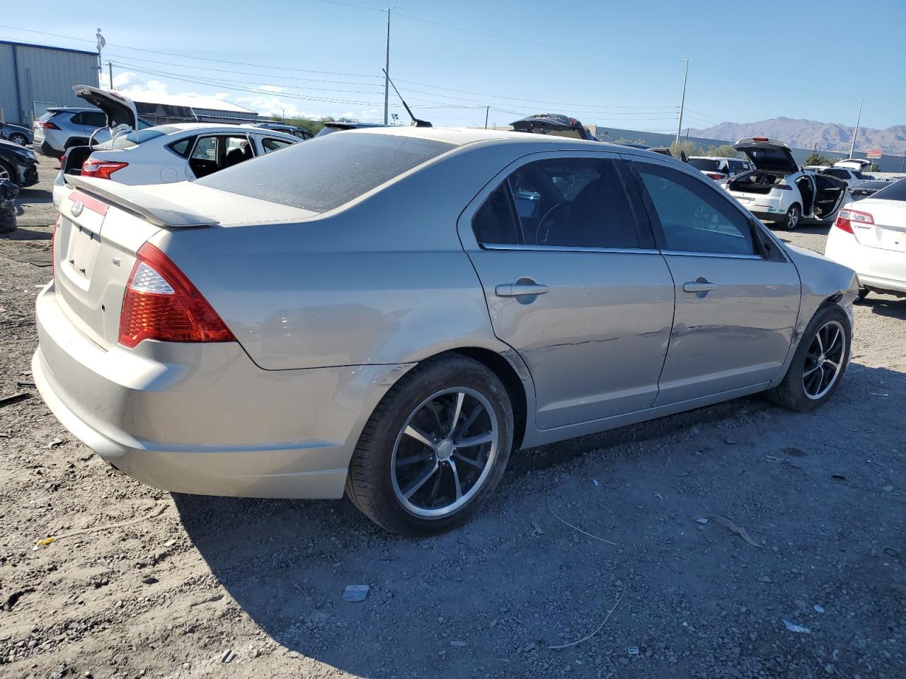 2010 Ford Fusion Se - Фото 3
