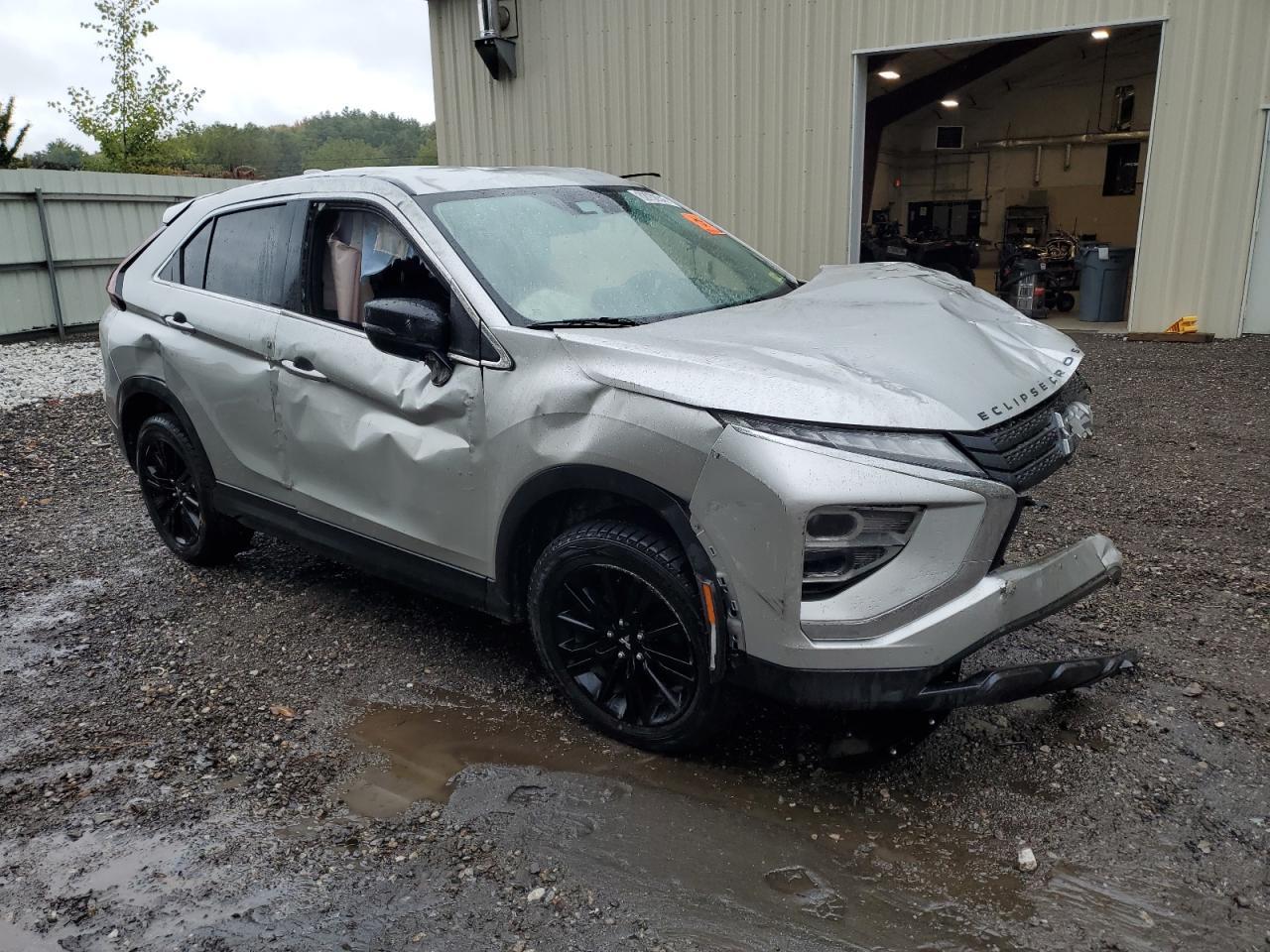 2023 Mitsubishi Eclipse Cross Le - Image 4