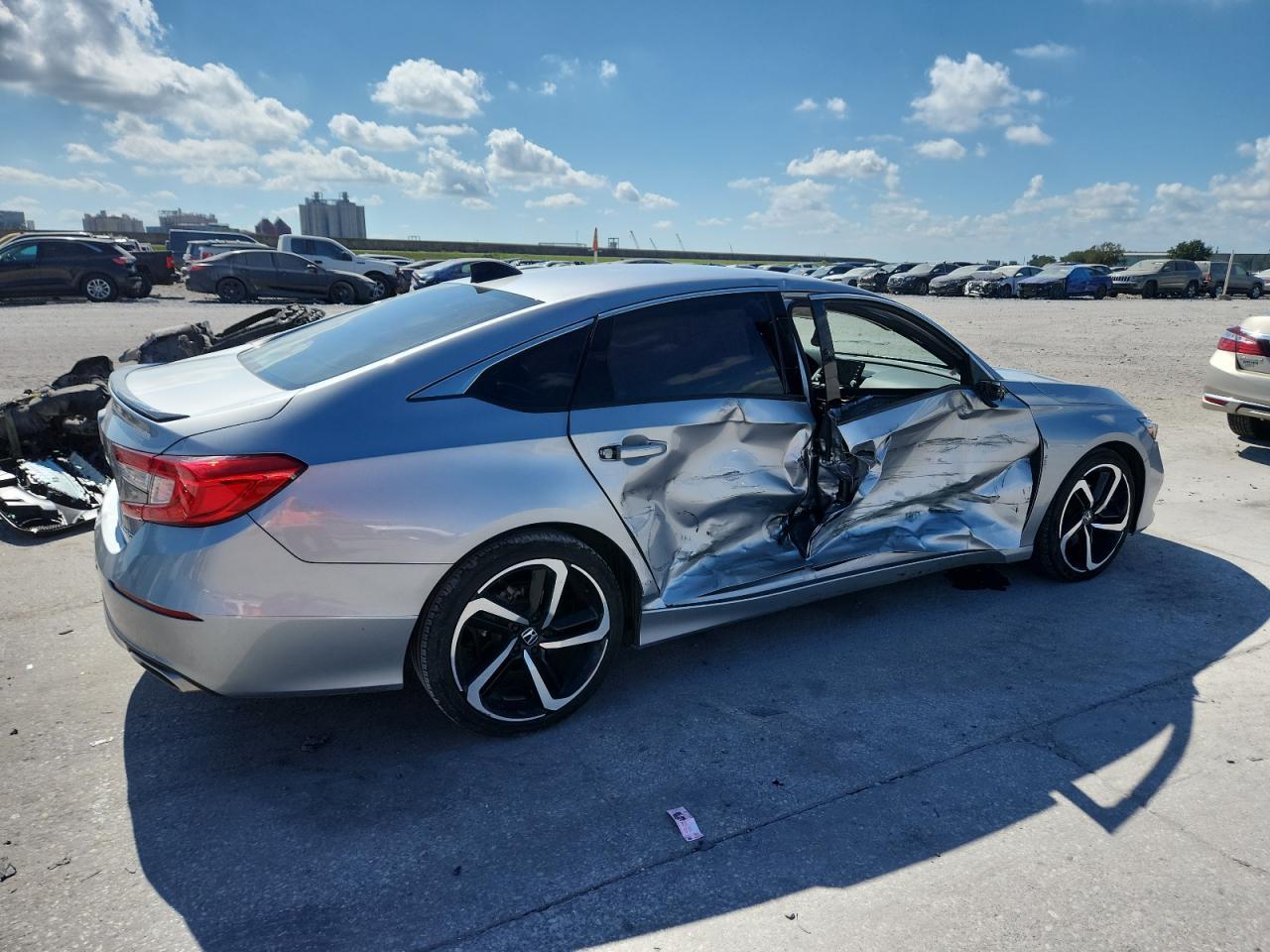 2022 Honda Accord Sport - Фото 3