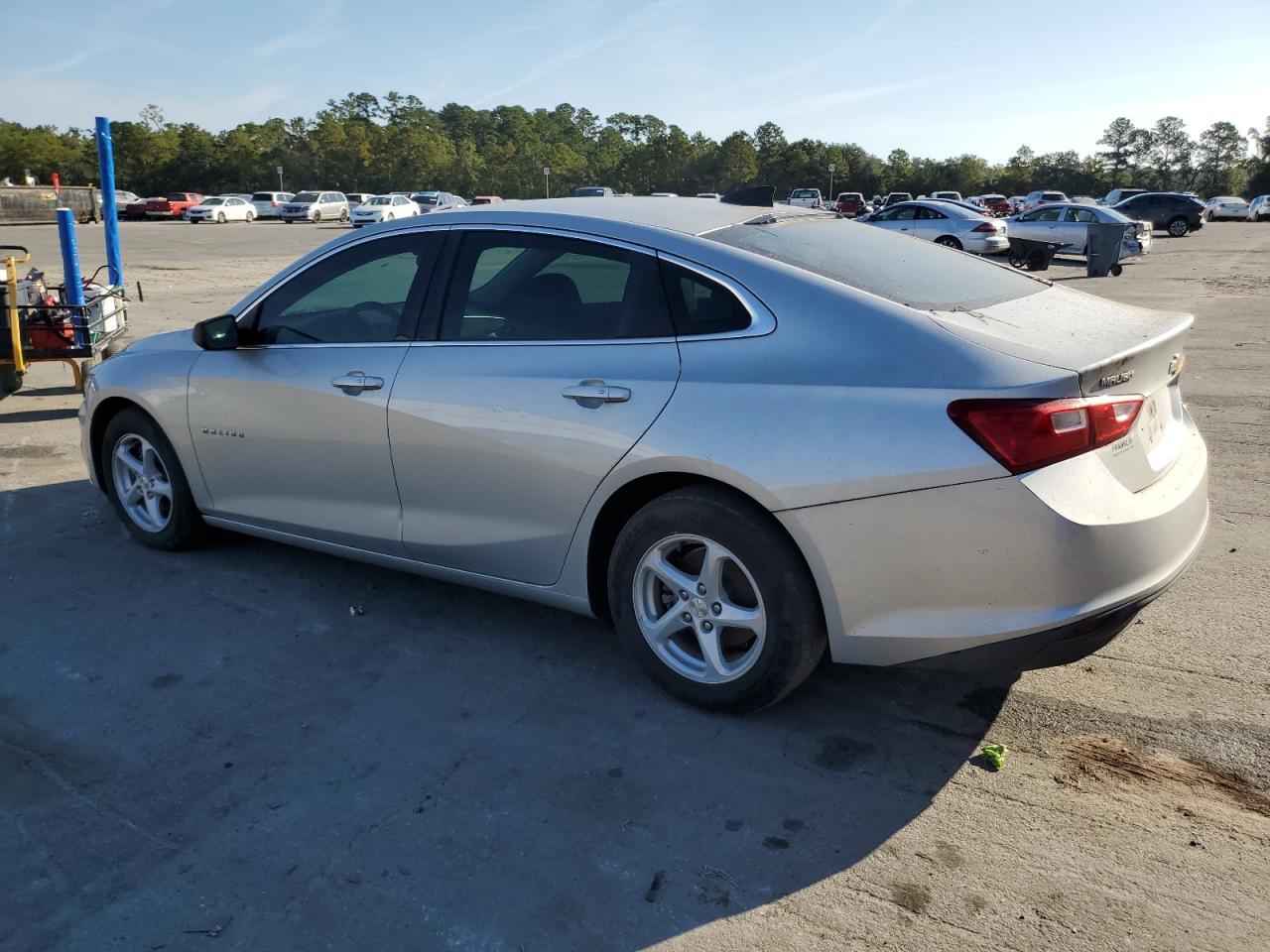 2018 Chevrolet Malibu Ls - Фото 2