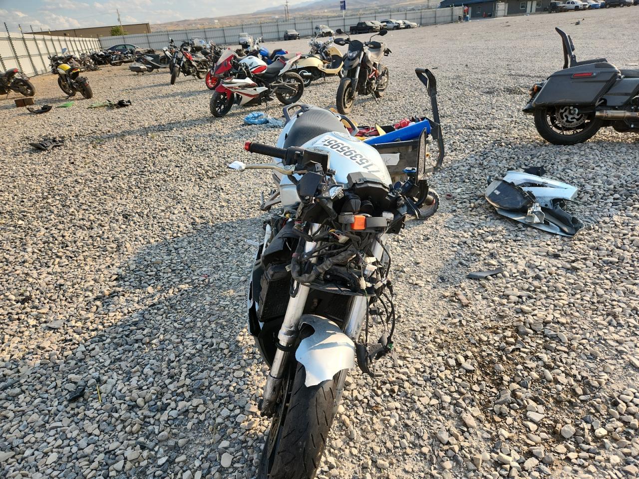 2001 Aprilia Rst Futura - Image 2