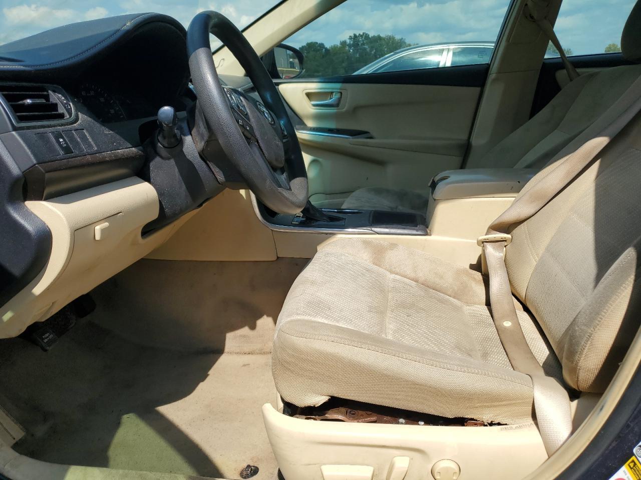 2015 Toyota Camry Le - Image 7