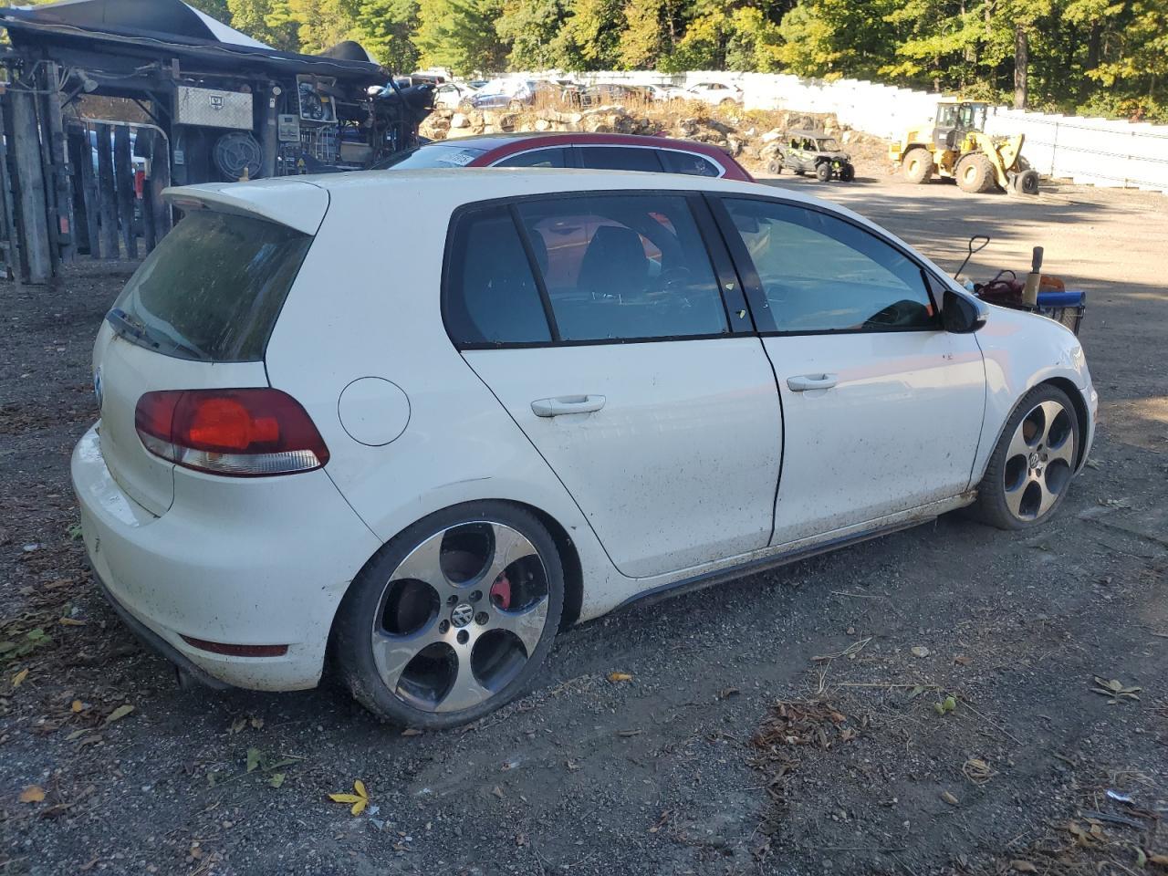 2010 Volkswagen Gti - Image 3