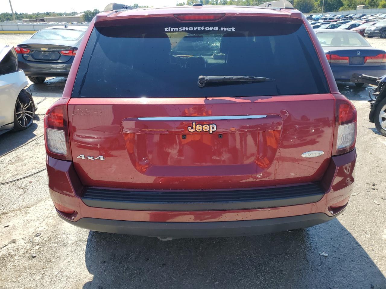 2017 Jeep Compass Latitude - Image 6