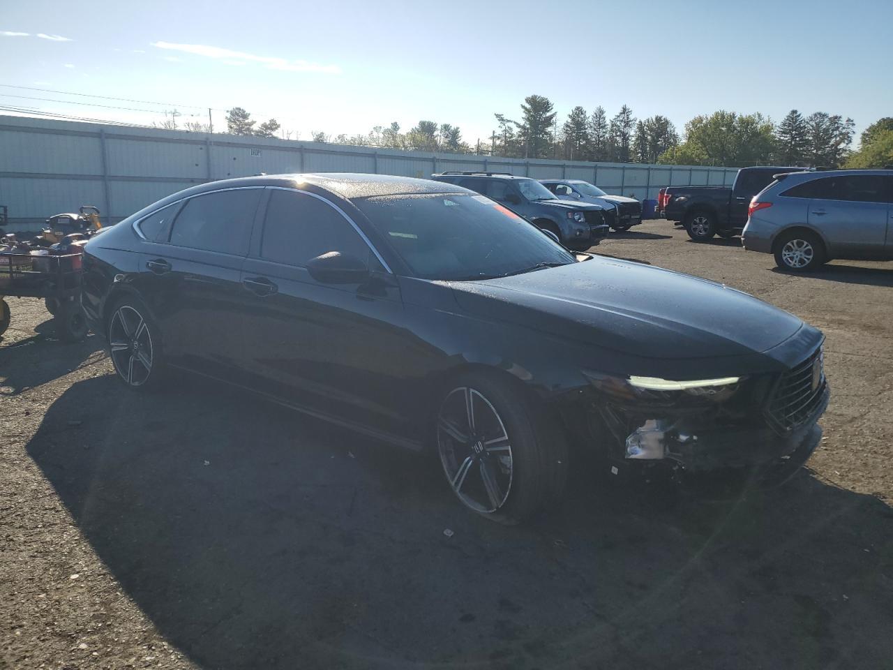 2025 Honda Accord Hybrid Sport - Image 4