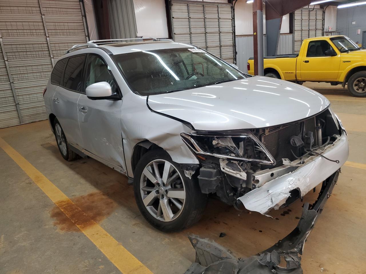 2013 Nissan Pathfinder S - Фото 4