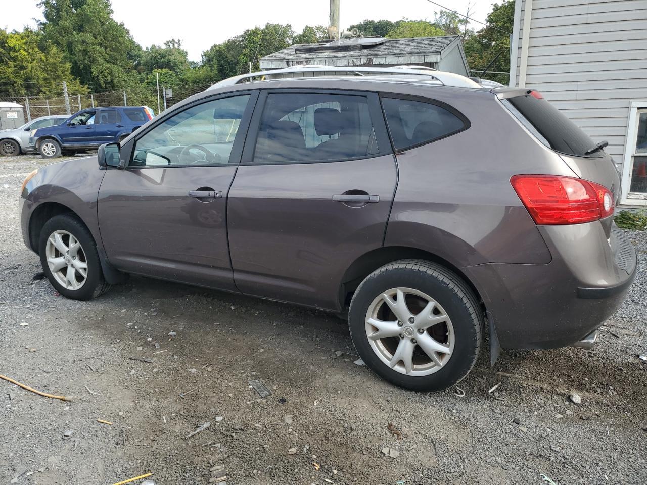 2008 Nissan Rogue S - Image 2