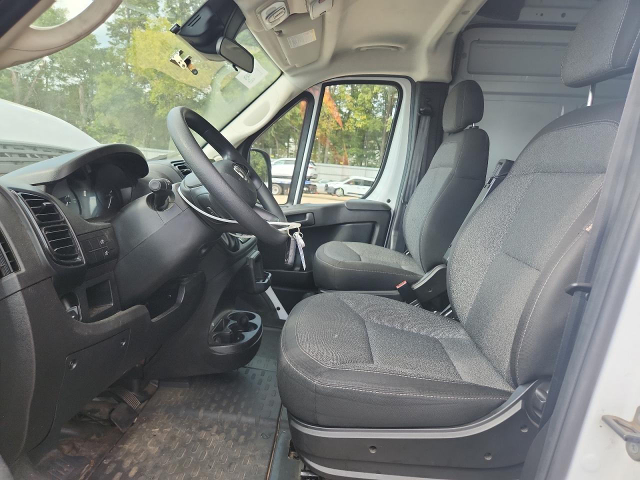 2024 Ram Promaster 2500 Delivery Van - Фото 7