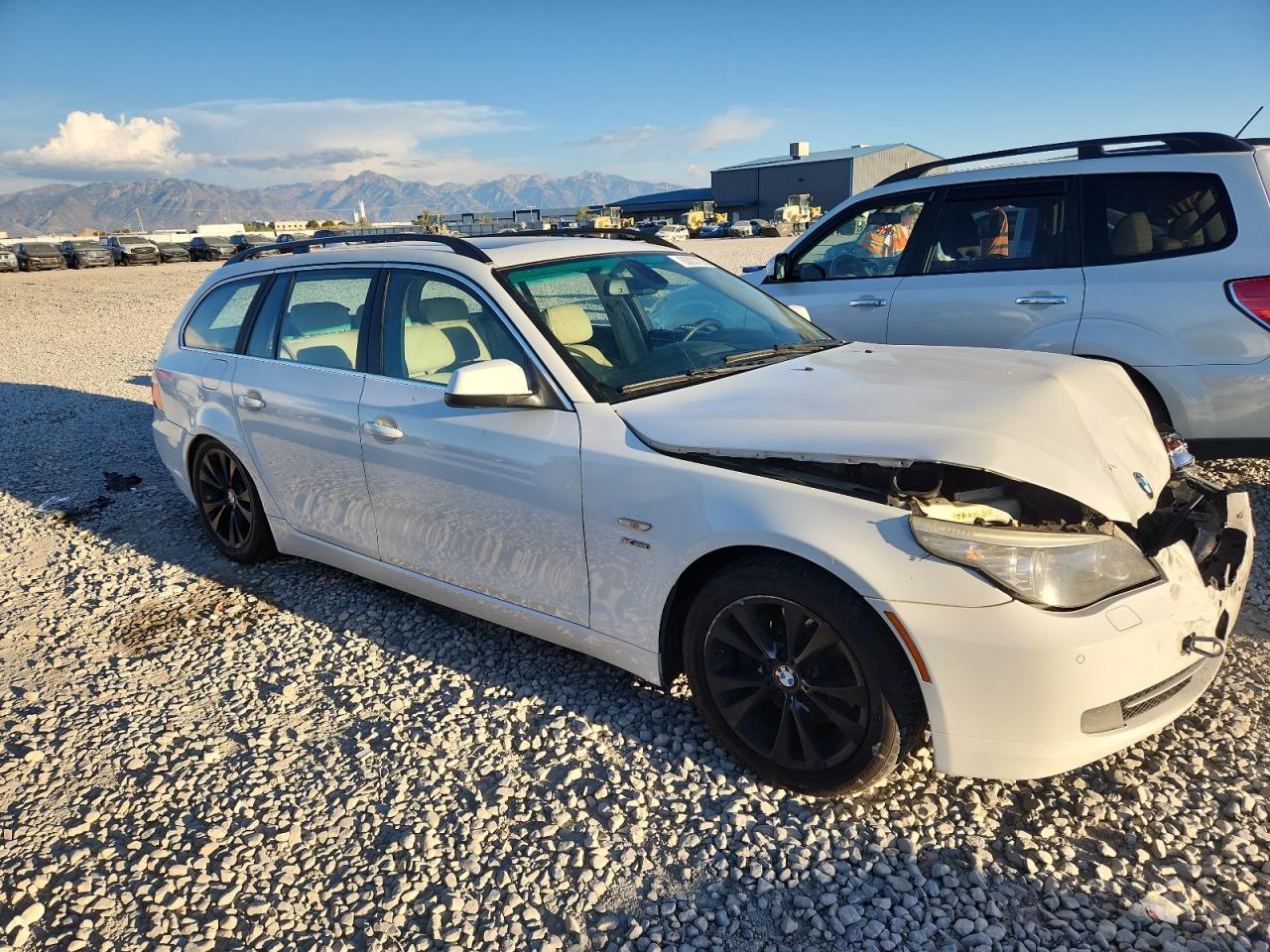 2010 BMW 535 Xi - Image 4