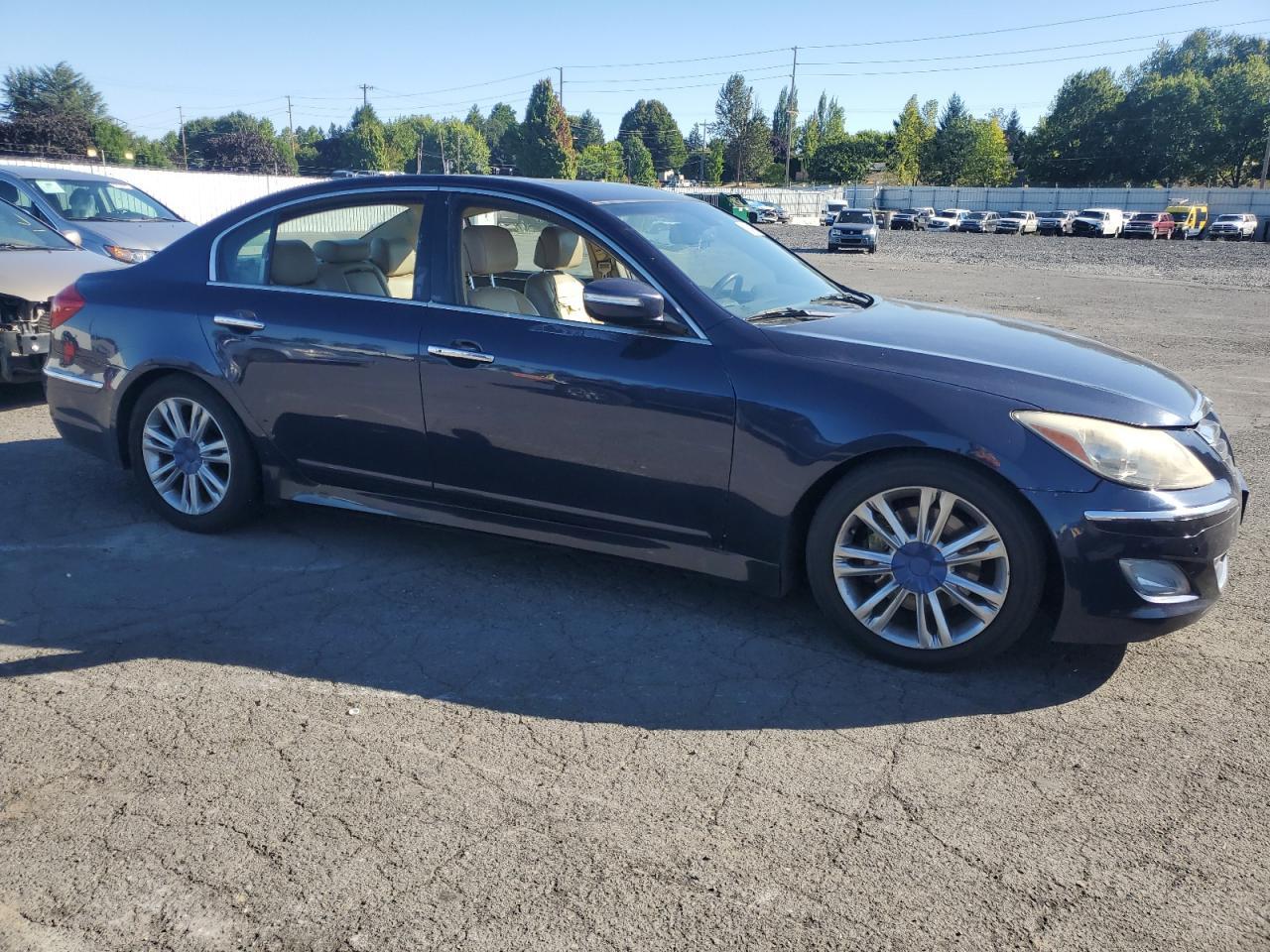 2013 Hyundai Genesis 3.8L - Image 4