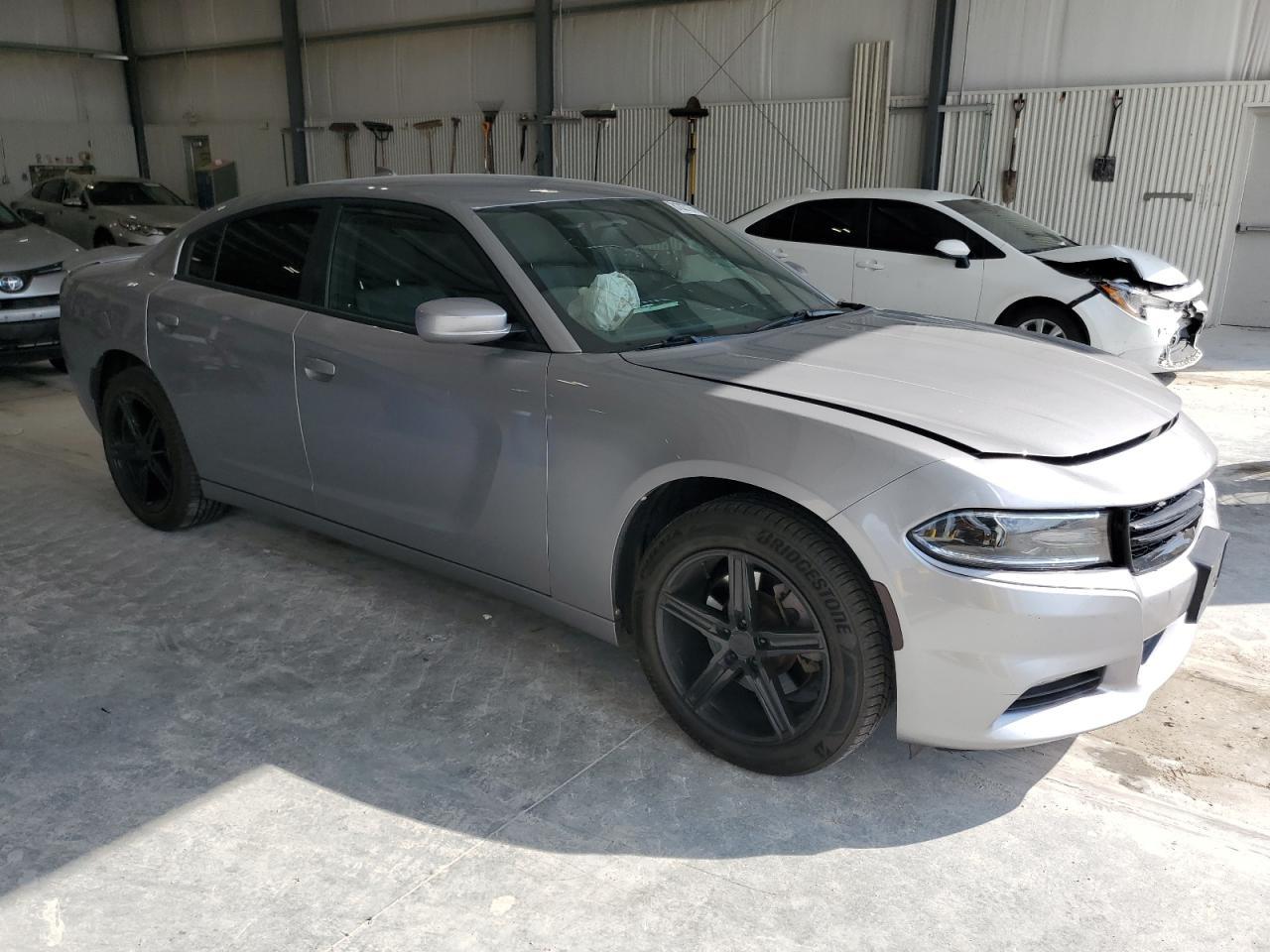 2016 Dodge Charger Sxt - Фото 4