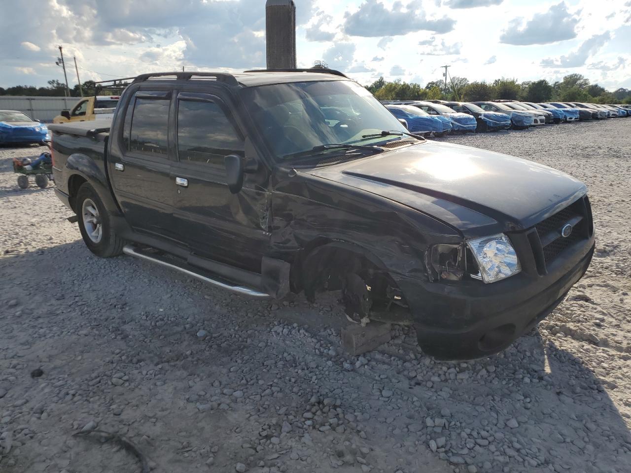 2003 Ford Explorer Sport Trac - Image 4