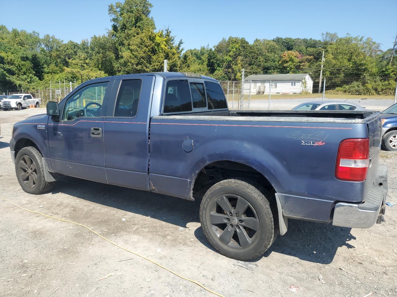 2005 Ford F150 - Image 2