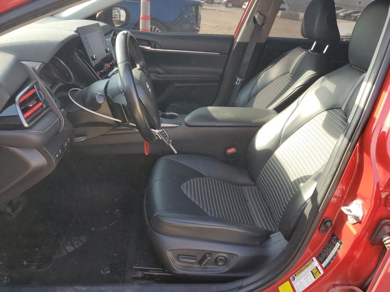 2021 Toyota Camry Se - Image 7