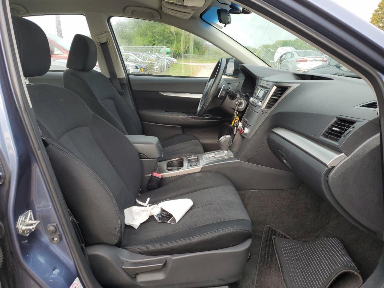 2013 Subaru Legacy 2.5I Premium - Image 5