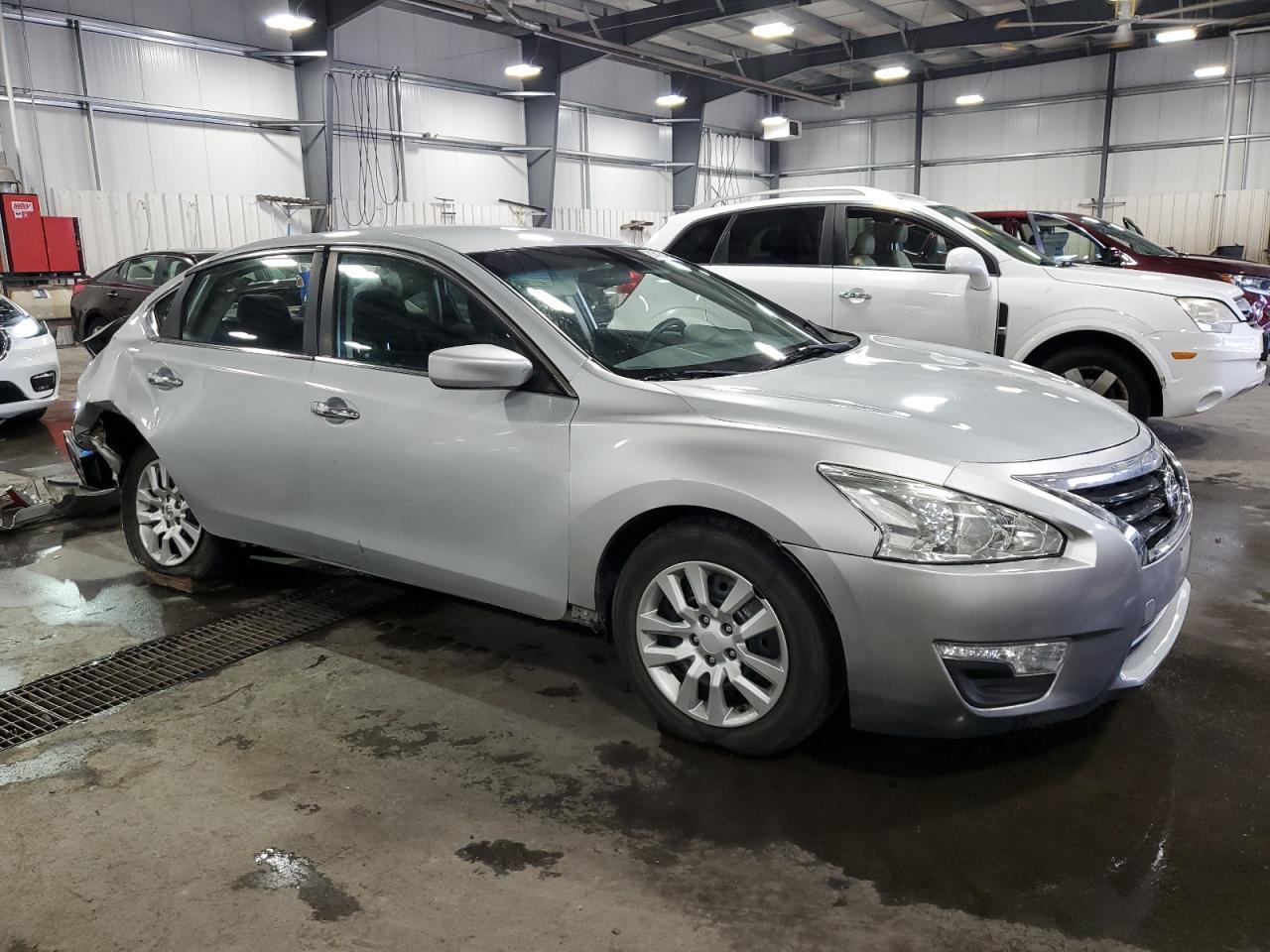 2015 Nissan Altima 2.5 S - Image 4
