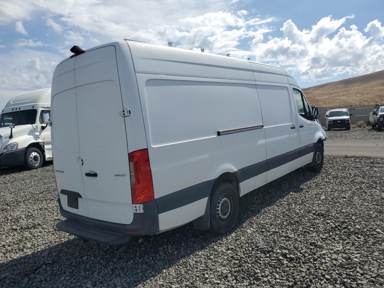2019 Mercedes-Benz Sprinter 2500/3500 - Фото 3