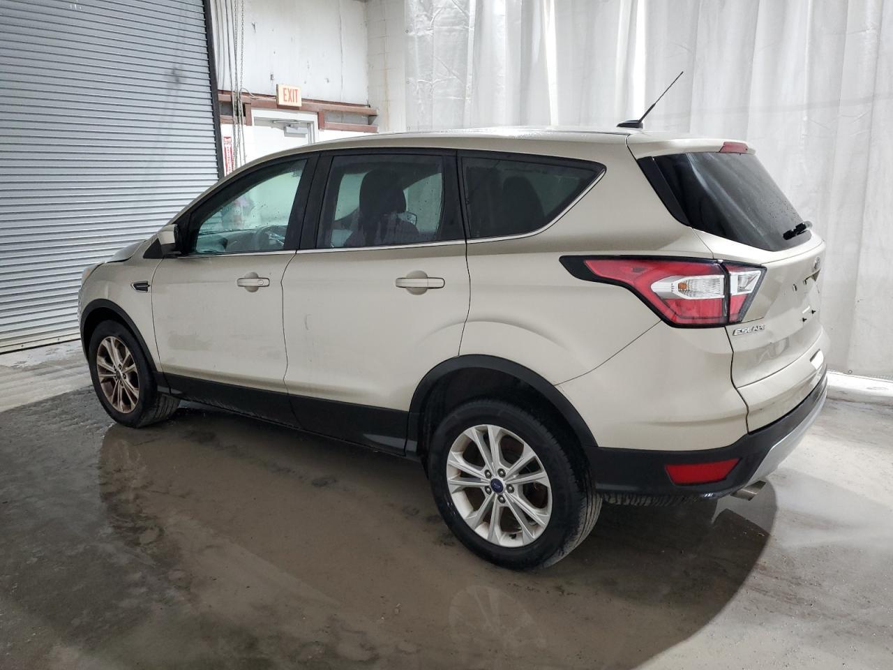 2017 Ford Escape Se - Image 2