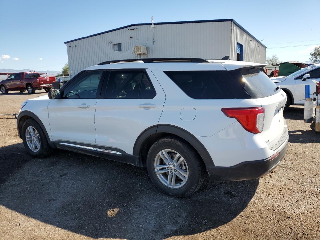 2024 Ford Explorer Xlt - Фото 2