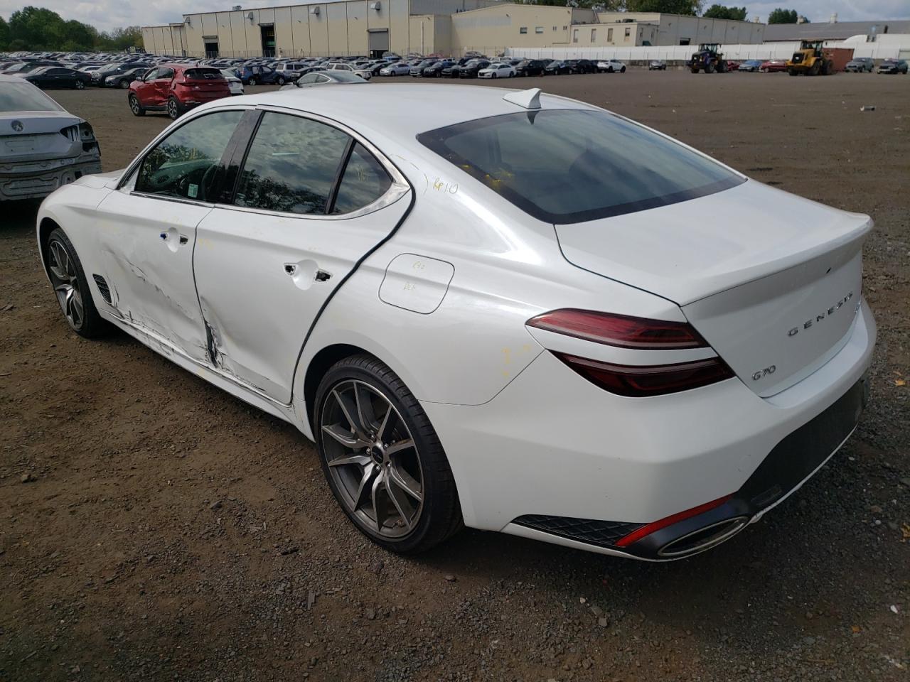 2025 Genesis G70 Base - Фото 2