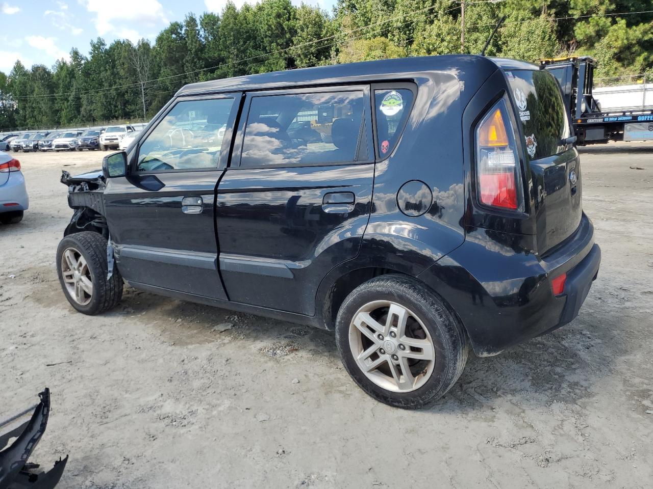 2010 Kia Soul + - Image 2