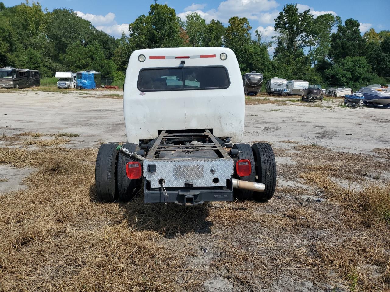 2017 Ram 3500 Cab & Chassis T - Фото 6