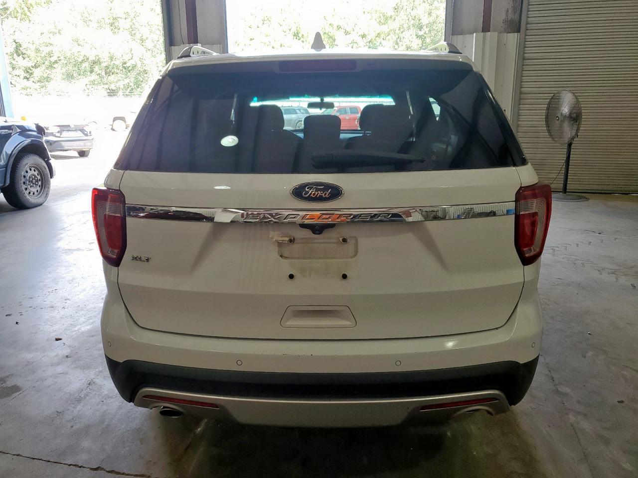 2017 Ford Explorer Xlt - Фото 6