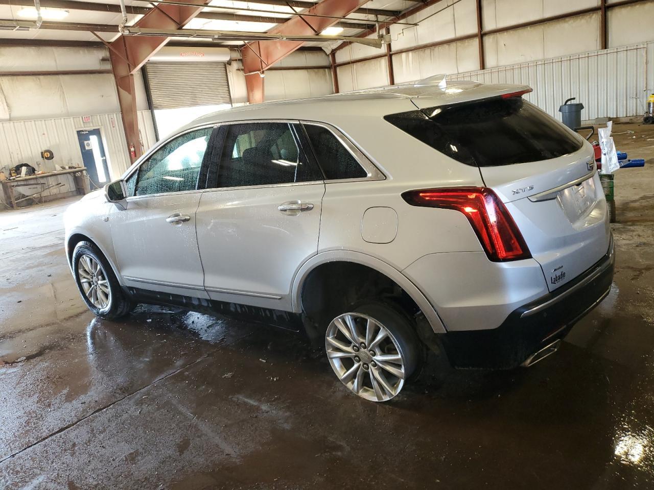 2020 Cadillac Xt5 Luxury - Фото 2