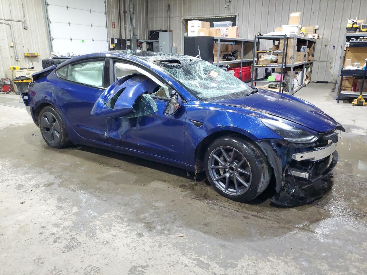 2023 Tesla Model 3 - Image 4