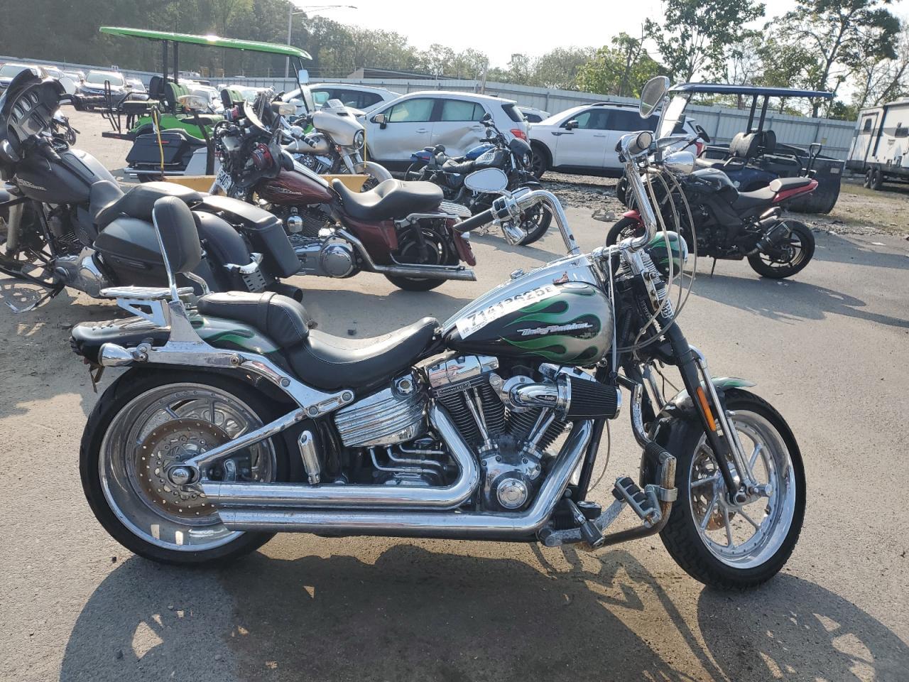 2009 Harley-Davidson Fxstsse3