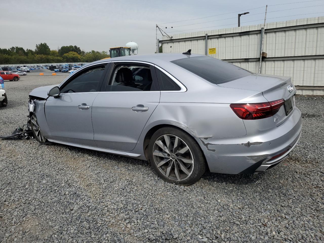 2021 Audi A4 Premium 40 - Фото 2