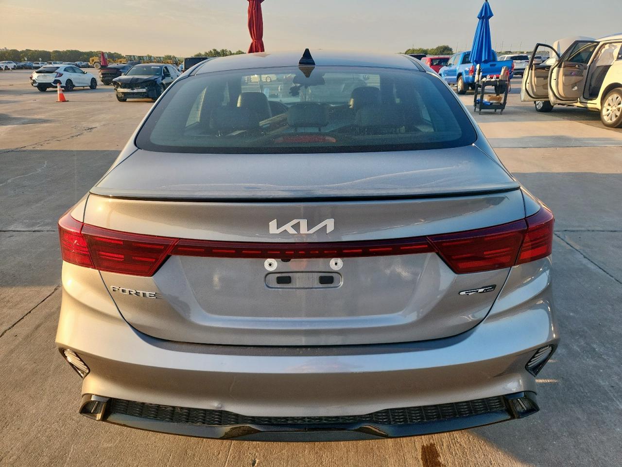 2022 Kia Forte Gt Line - Image 6